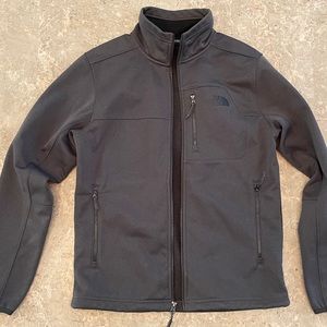 *Mint Condition - NorthFace Apex Dark Charcoal Men’s M, Perfect Condition.